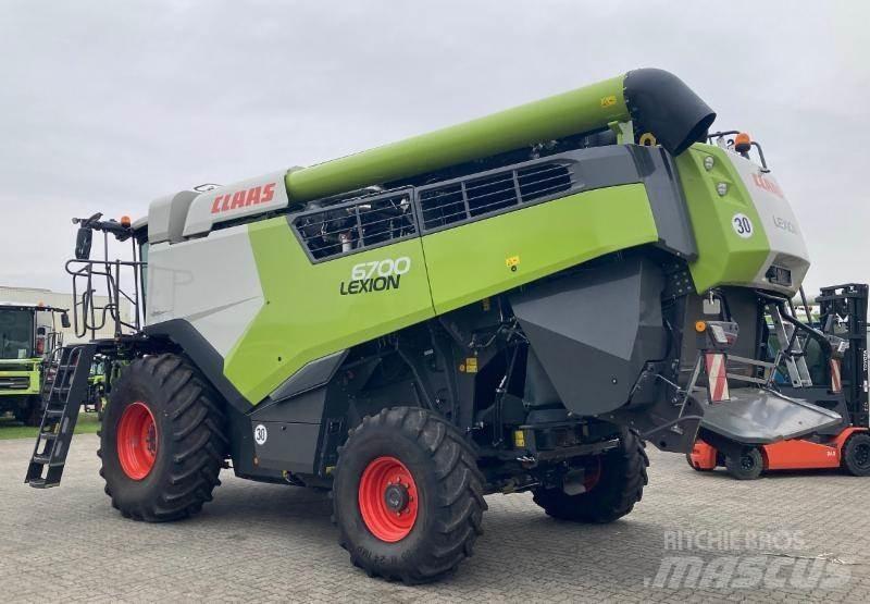 CLAAS LEXION 6700 Kombajny zbożowe