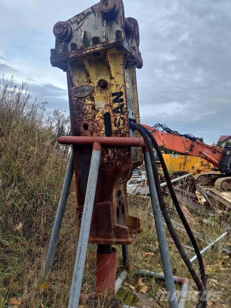 Soosan SB-121-TS-P Młoty hydrauliczne
