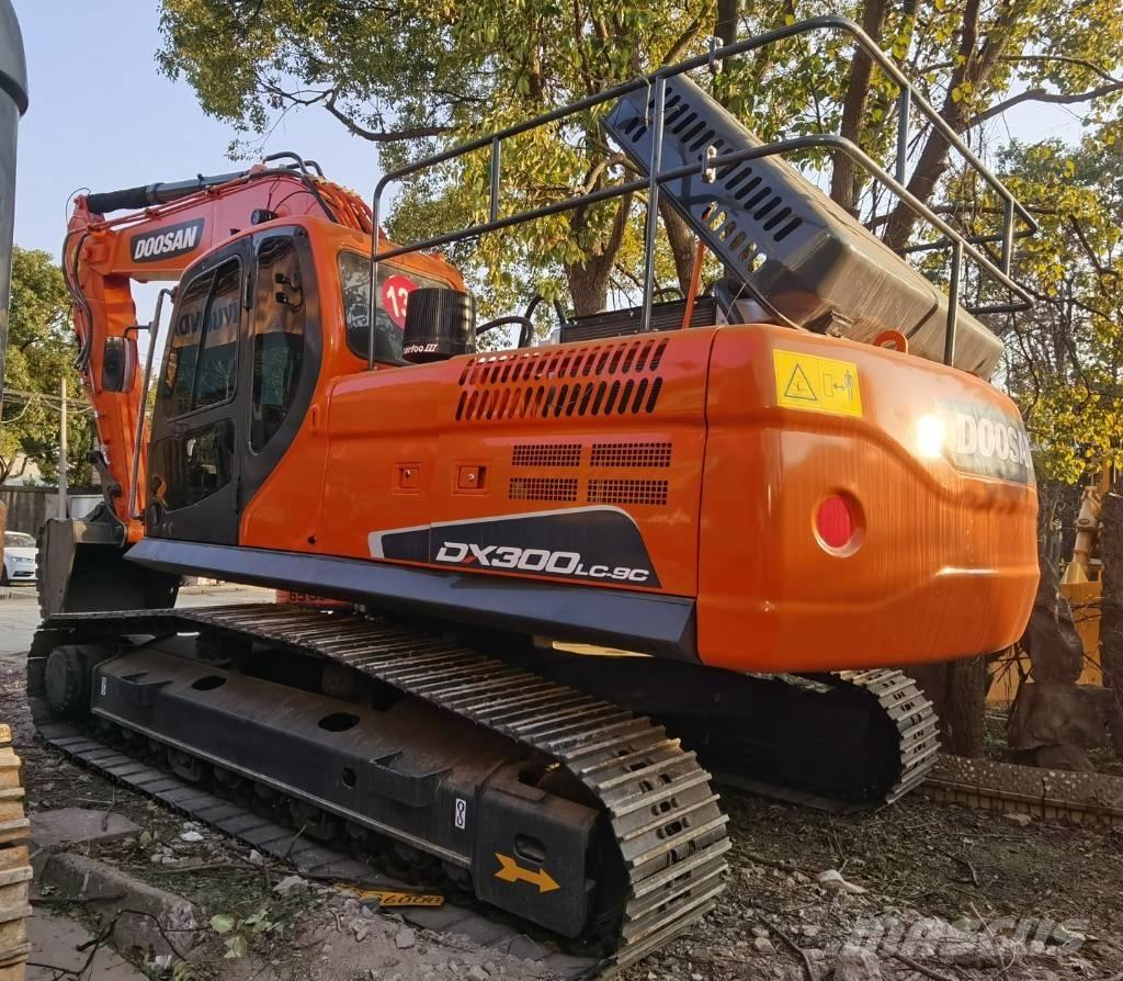 Doosan DX 300 LC Koparki gąsienicowe