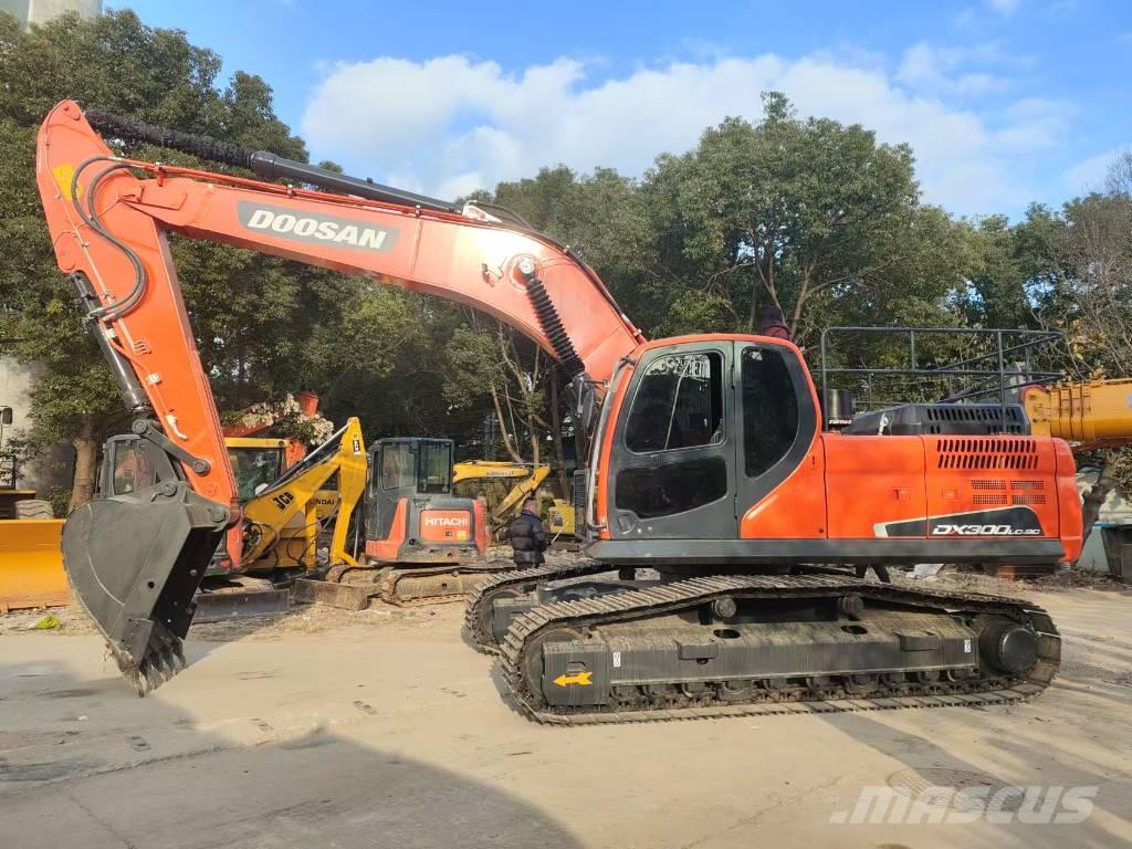 Doosan DX 300 LC Koparki gąsienicowe