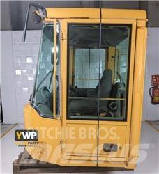 Volvo L 180 E Cab Kabiny i wnętrze