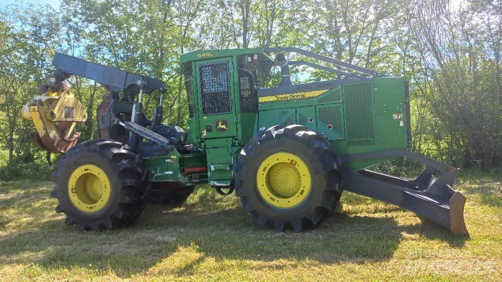 John Deere 648 L-II Skidery