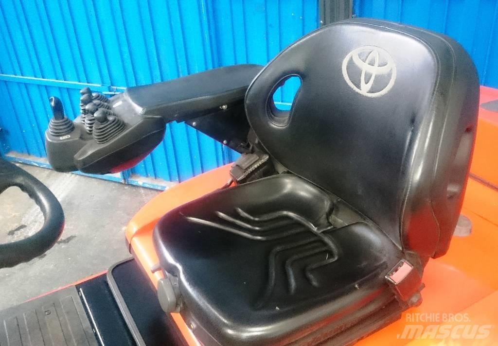 Toyota 7 FBMF 30 Wózki elektryczne