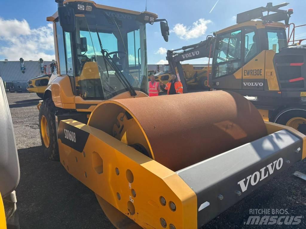 Volvo SD 160 B Walce ogumione