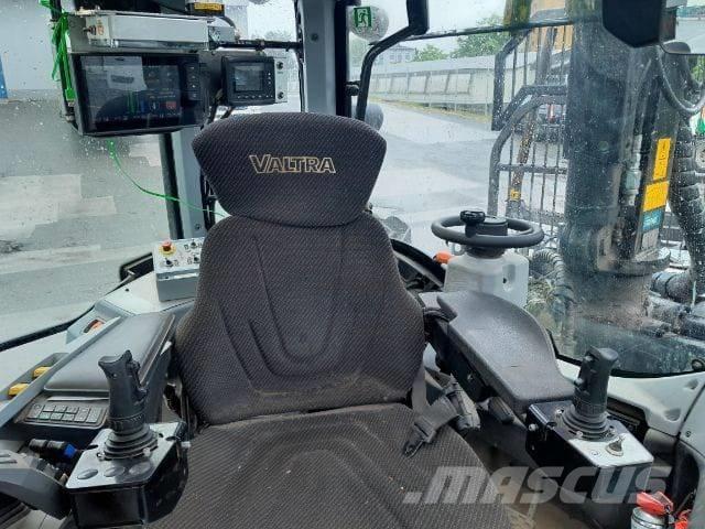 Valtra N153 Traktory leśne