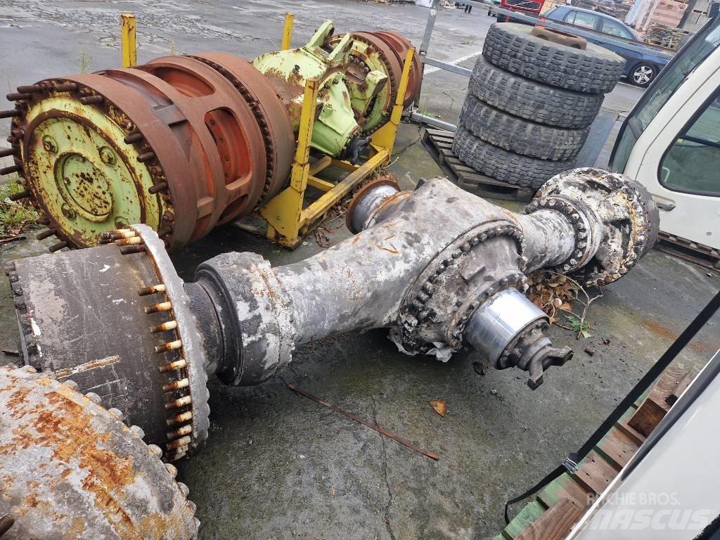 CAT 988 F II Mosty, wały i osie