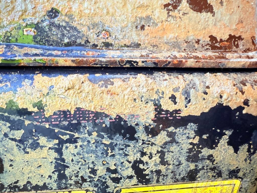 JCB 3TST Wozidła kolebkowe