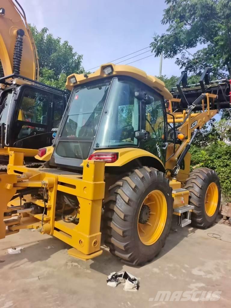 JCB 4 CX Koparko-ładowarki