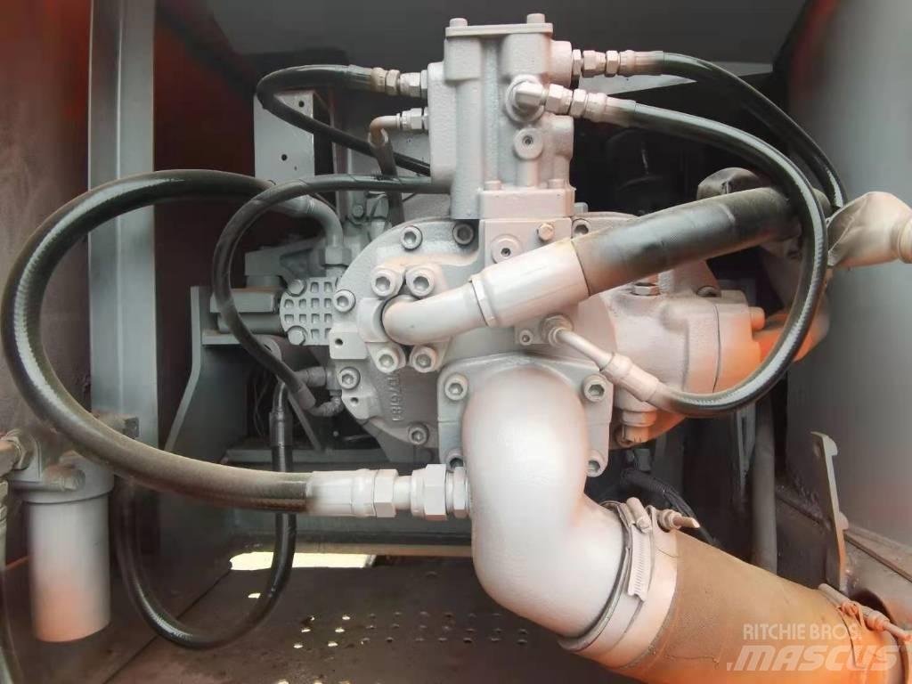 Hitachi EX 200 Koparki gąsienicowe