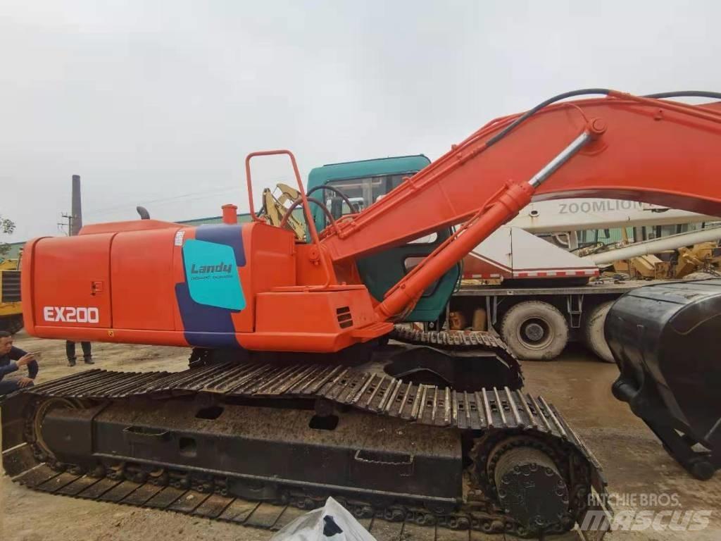 Hitachi EX 200 Koparki gąsienicowe