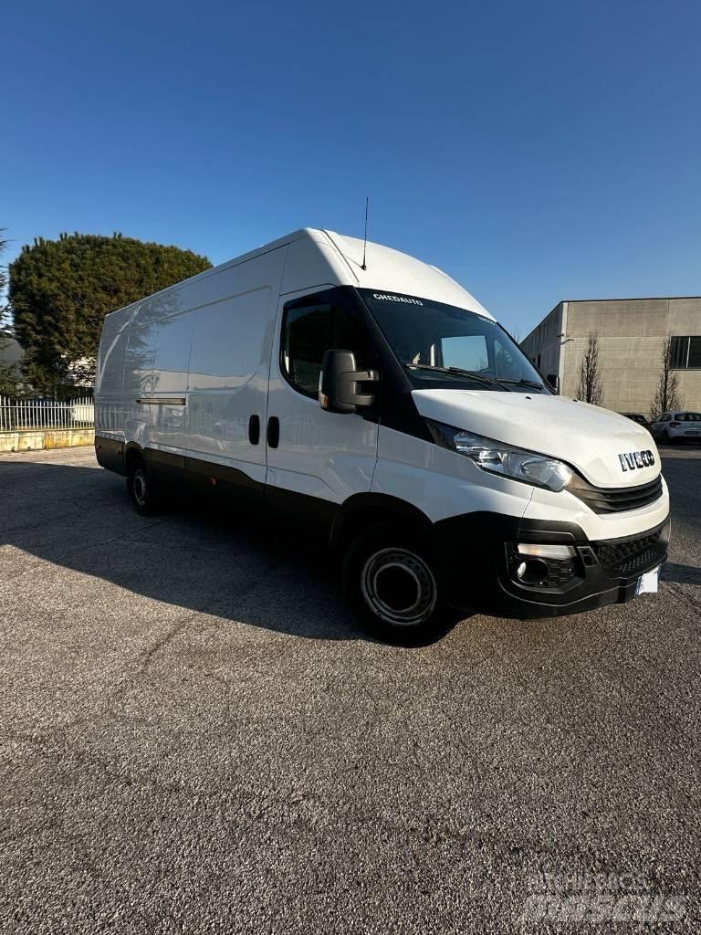 Iveco Daily 35 S16 Busy / Vany