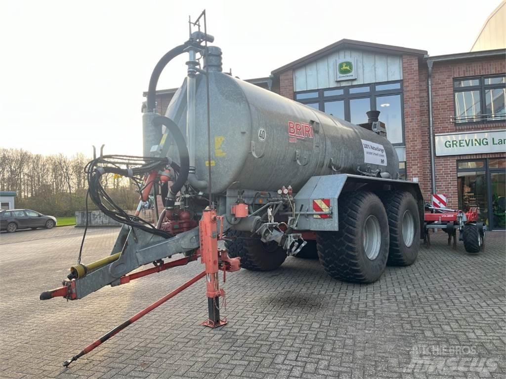 Briri VTTW 16700 Rozrzutnik obornika
