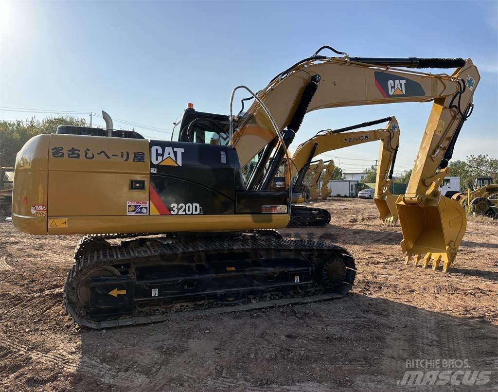 CAT 320 D L Koparki gąsienicowe