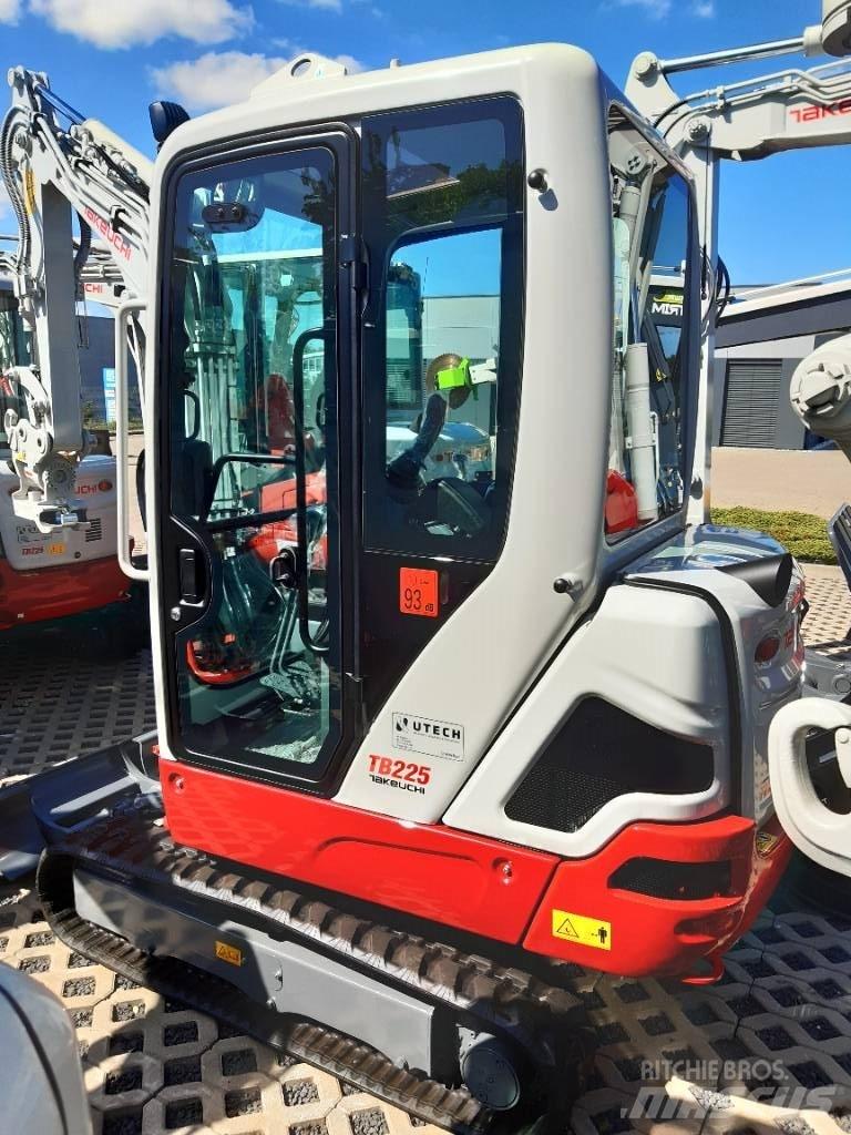 Takeuchi TB225 V3 Minikoparki