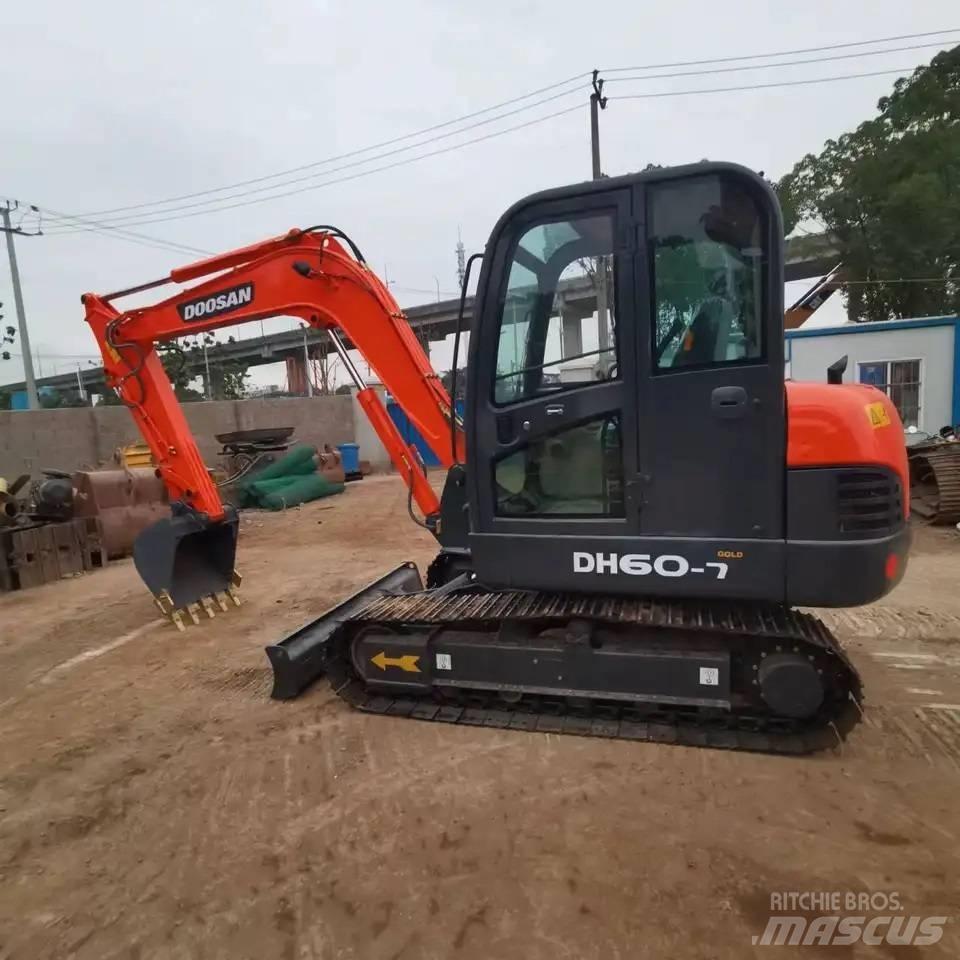 Doosan DH60-7 Koparki gąsienicowe