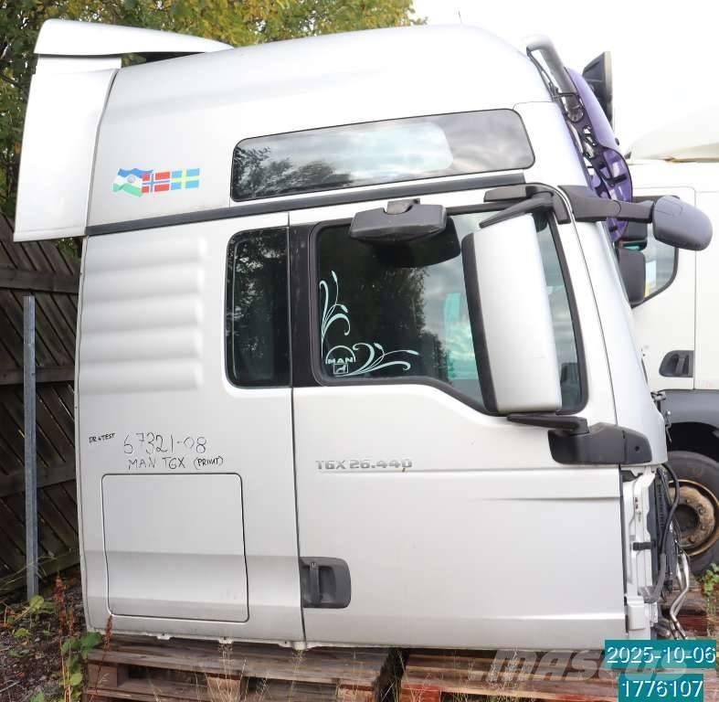 MAN TGX 26.440 Kabiny i wnętrze