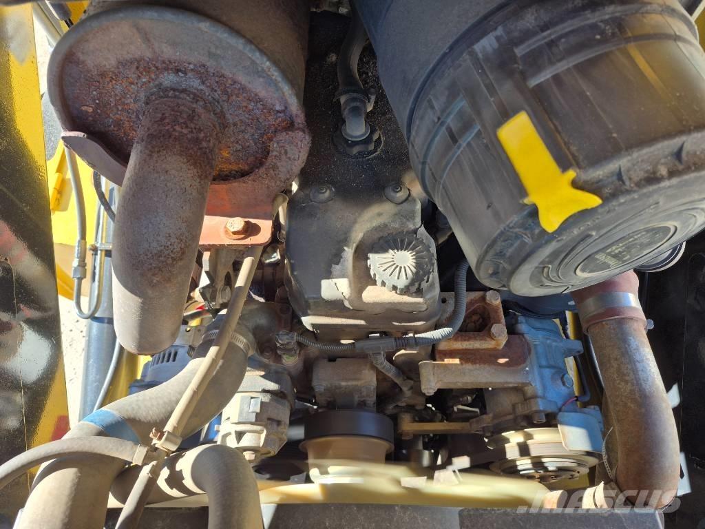 New Holland B 95 B Koparko-ładowarki