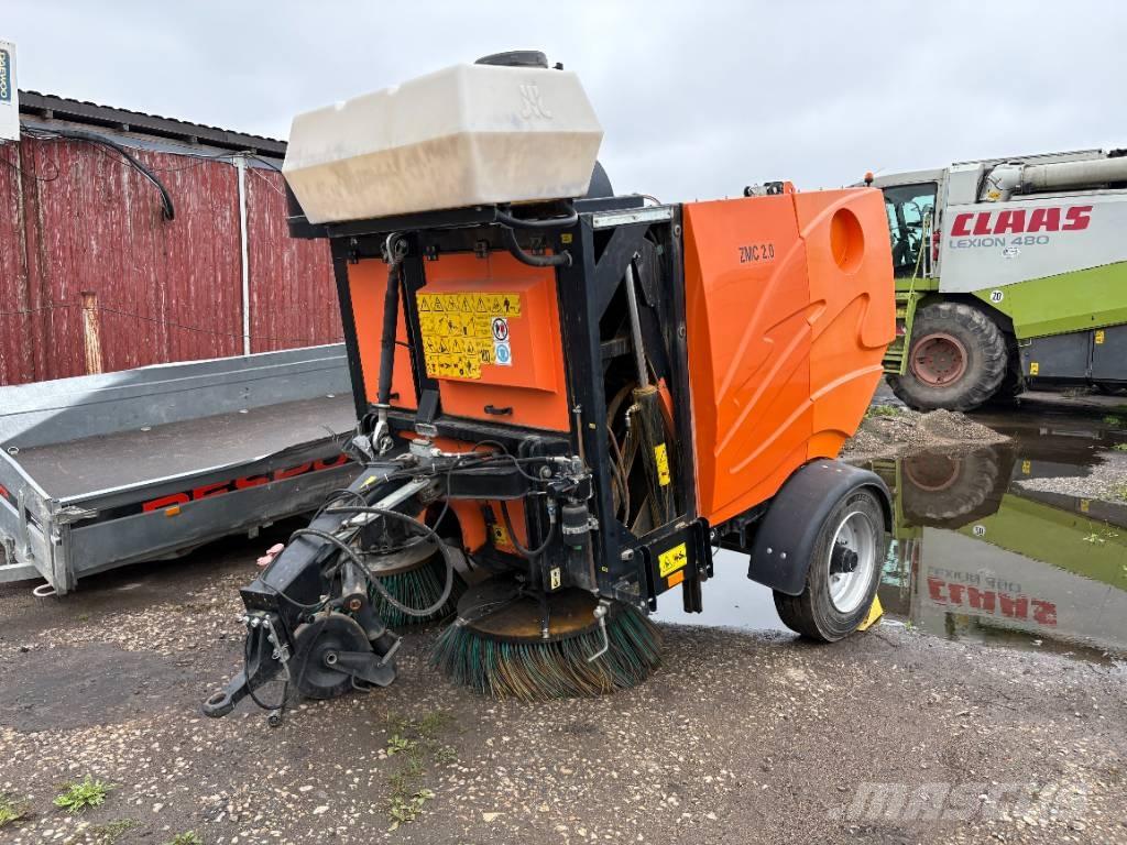 Pronar ZMC 2.0 Zamiatarki - Zgarniarki - Odśnieżarki