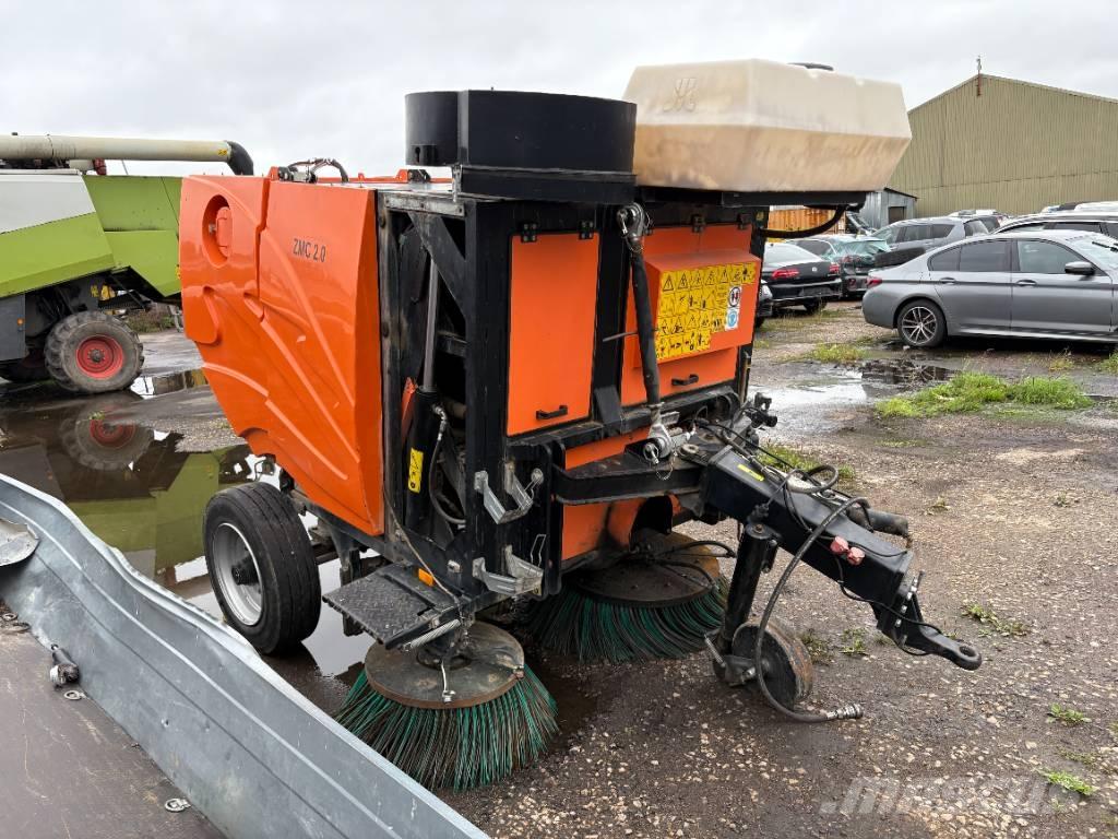 Pronar ZMC 2.0 Zamiatarki - Zgarniarki - Odśnieżarki