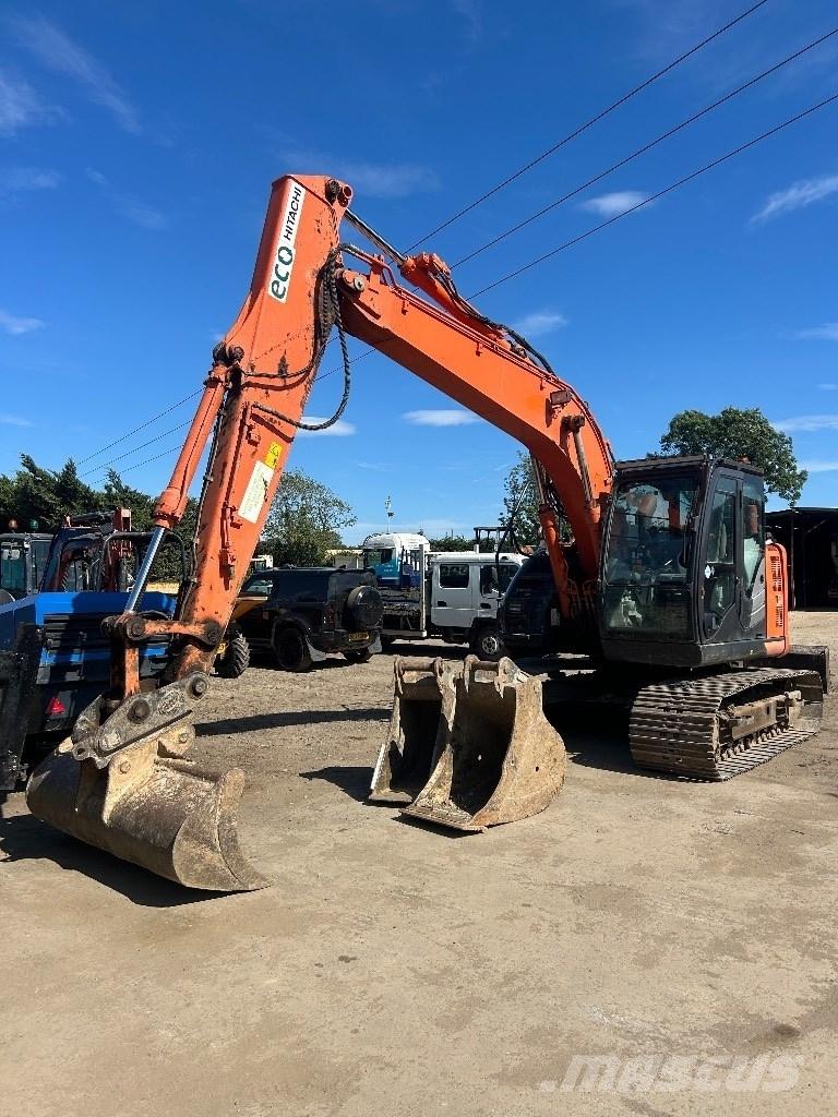 Hitachi ZX 135 US-6 Koparki gąsienicowe
