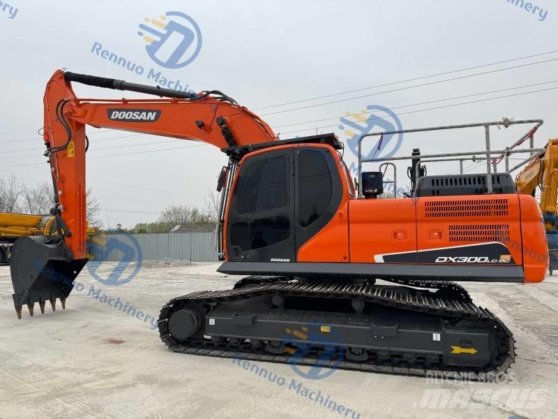 Doosan DX 300 LC-9C Koparki gąsienicowe