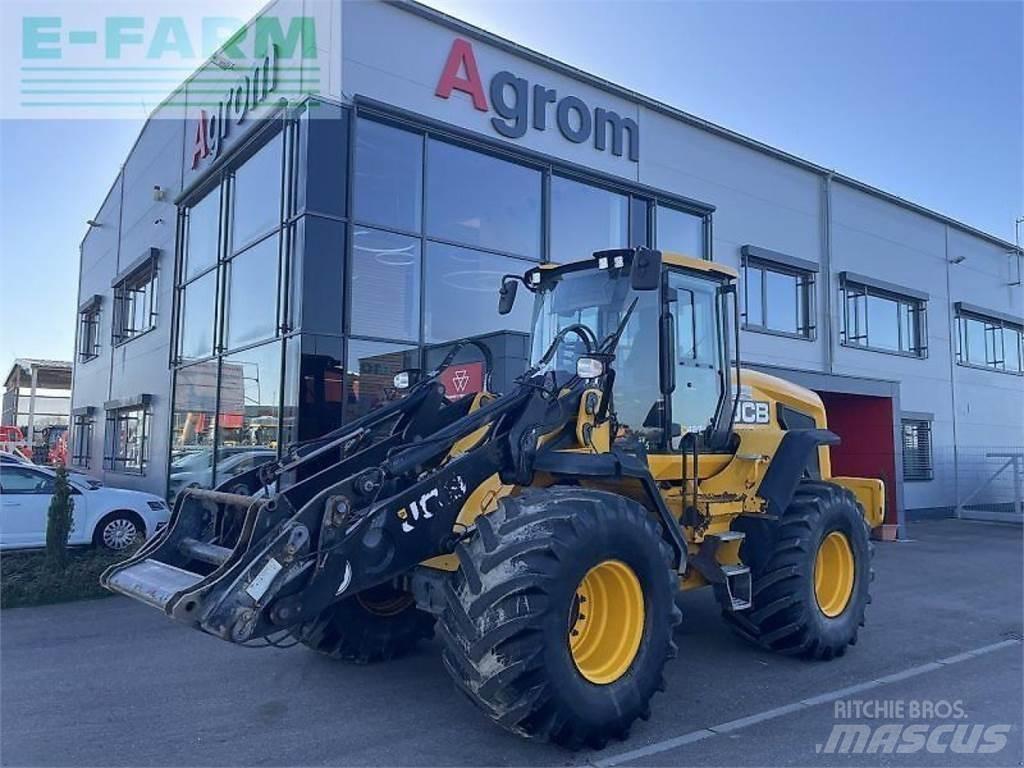 JCB 427 ht agri Minikoparki