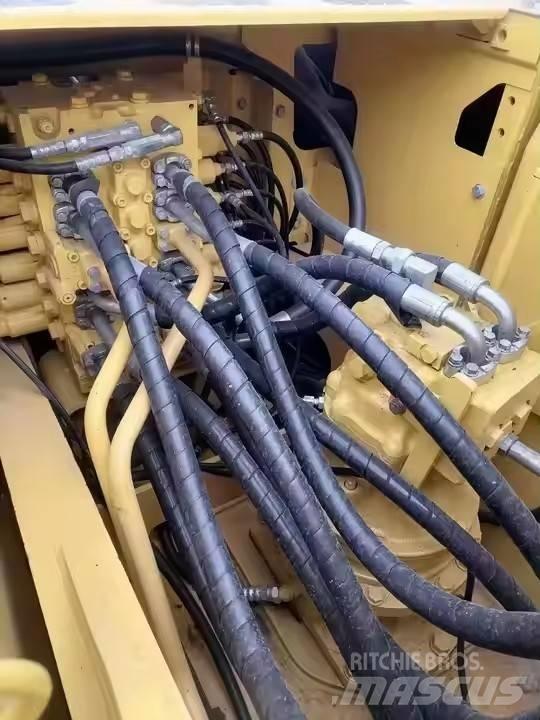 Komatsu PC200 Koparki gąsienicowe