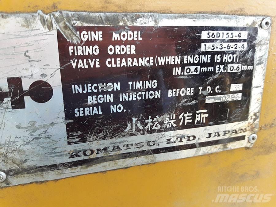 Komatsu D 155 A-1 Spycharki gąsienicowe