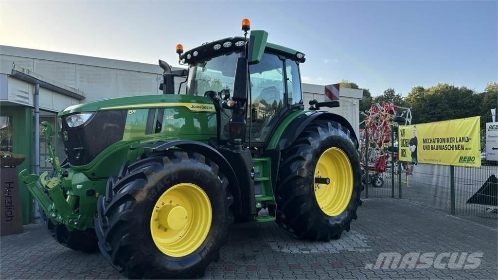 John Deere 6R250 Ciągniki rolnicze