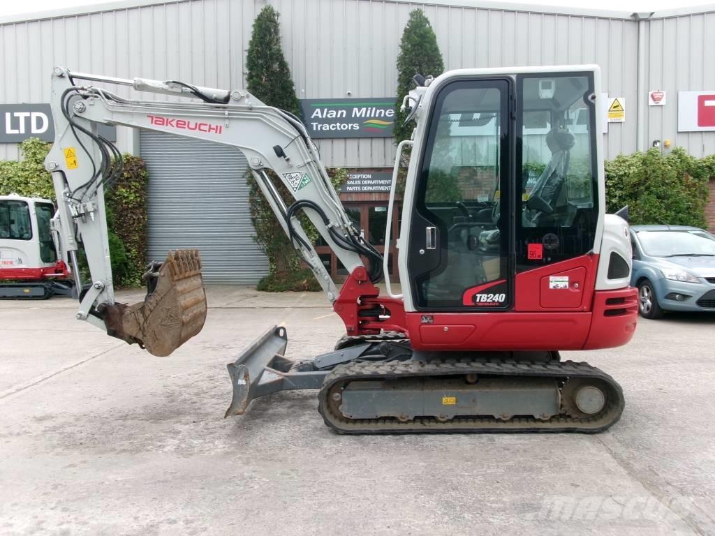 Takeuchi TB 240 Minikoparki