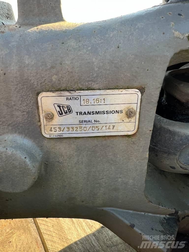 JCB 535-140 Mosty, wały i osie