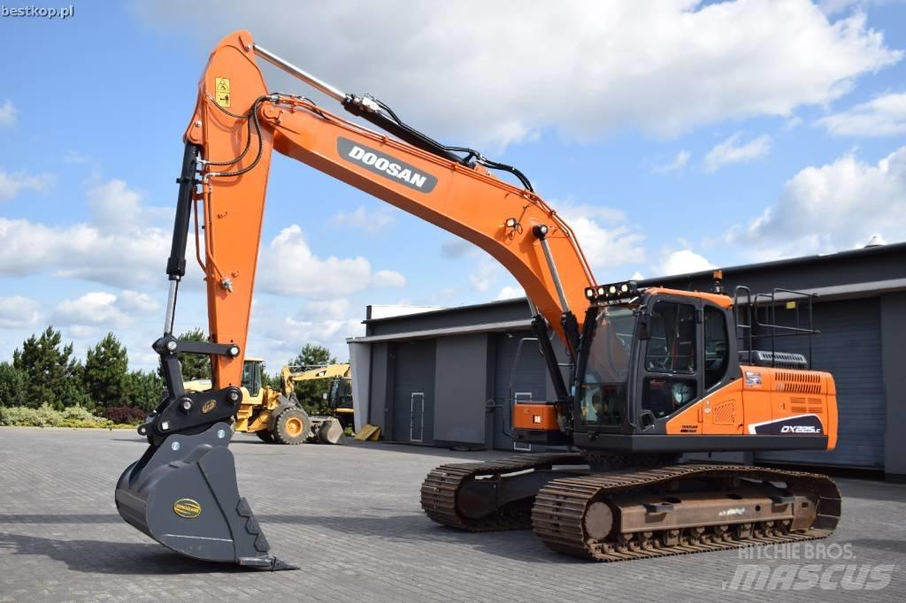 Doosan DX 225 LC-5 Koparki gąsienicowe