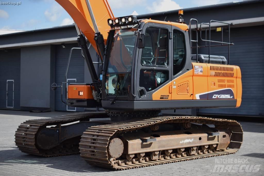 Doosan DX 225 LC-5 Koparki gąsienicowe