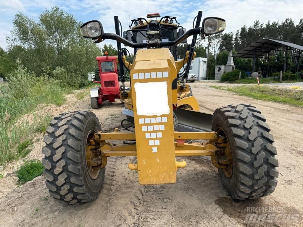 CAT 140 M Równiarki