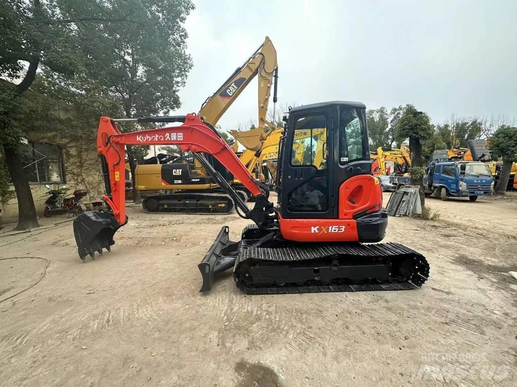 Kubota 163 Koparki gąsienicowe