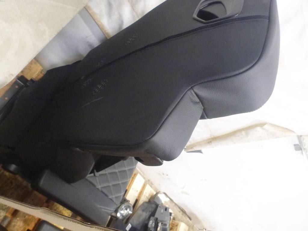 Mercedes-Benz Actros Kabiny i wnętrze