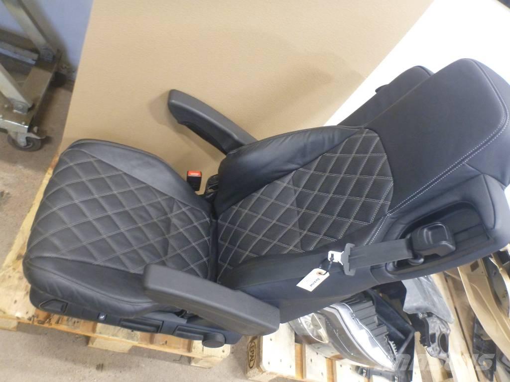 Mercedes-Benz Actros Kabiny i wnętrze