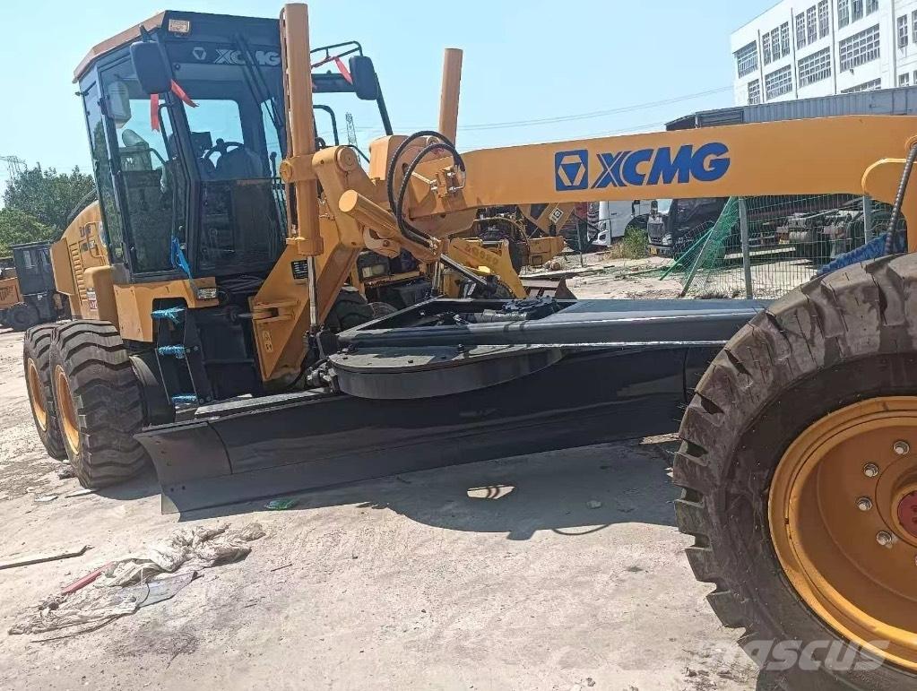 XCMG GR 180 Równiarki