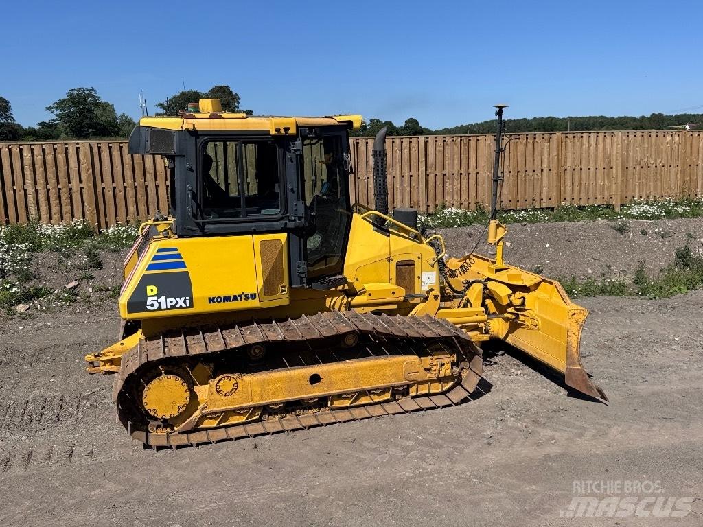 Komatsu D 51 PX Spycharki gąsienicowe