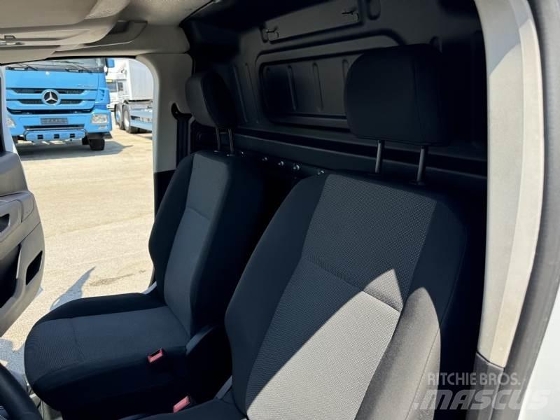 Opel COMBO Pick-upy / Pojazdy z otwieranymi burtami