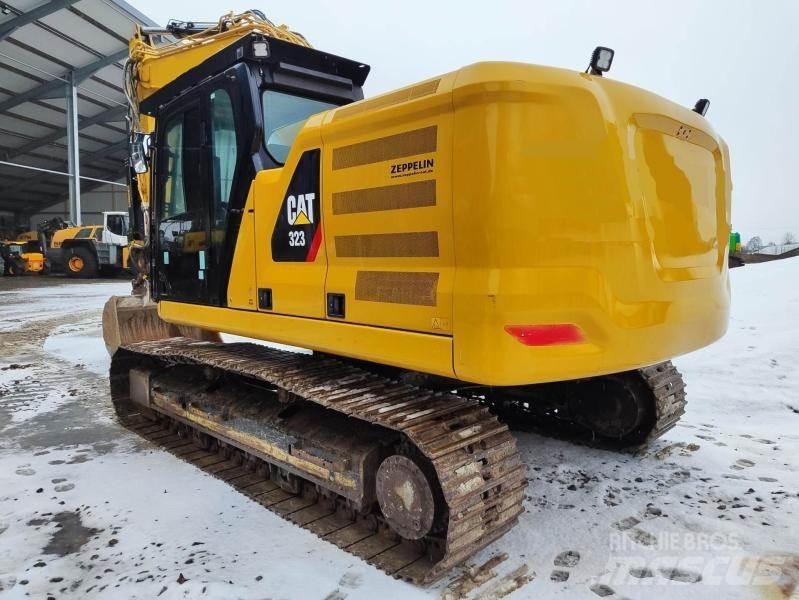 CAT 323 (07B) Koparki gąsienicowe