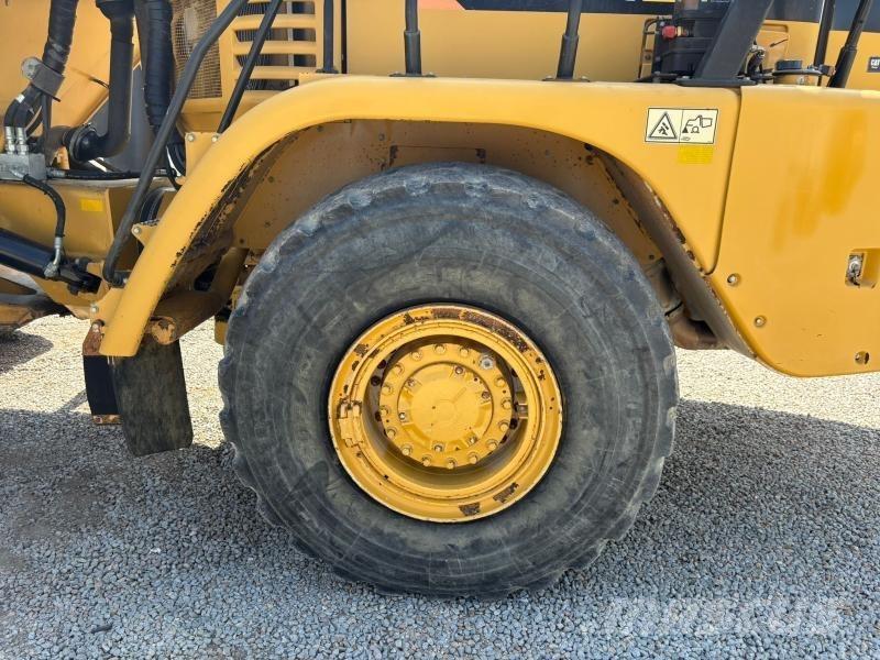 CAT 730 Wozidła przegubowe