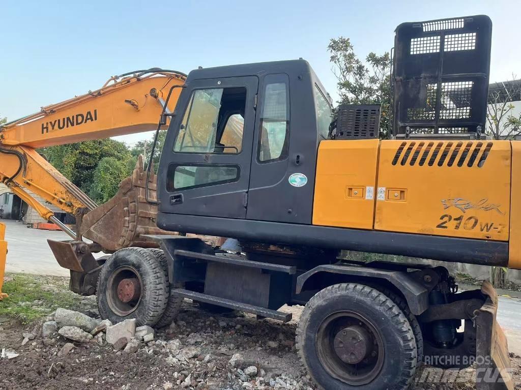 Hyundai R210W-7 Koparki kołowe