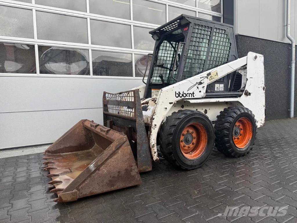 Bobcat 751 Ładowarki burtowe