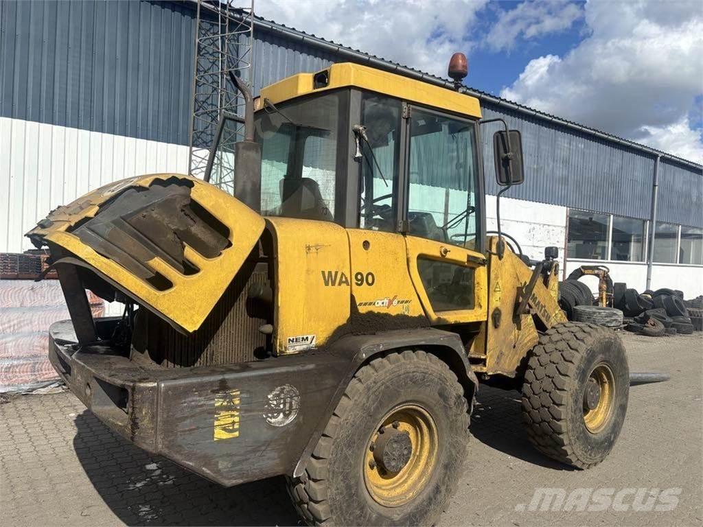 Komatsu WA90-3 Ładowarki wielofunkcyjne