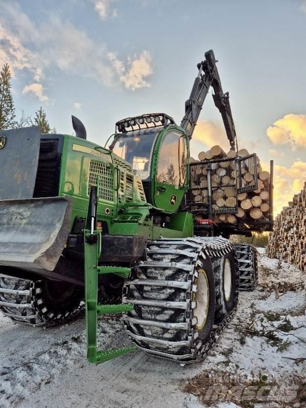 John Deere 1910G Forwardery