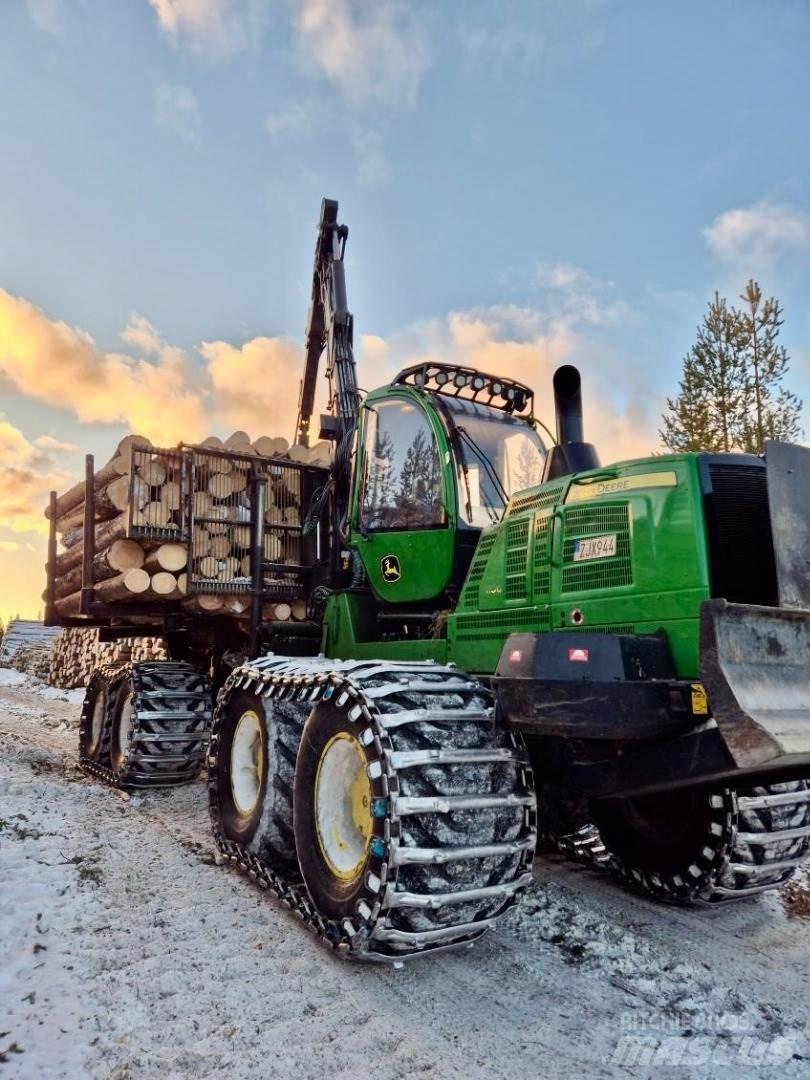 John Deere 1910G Forwardery