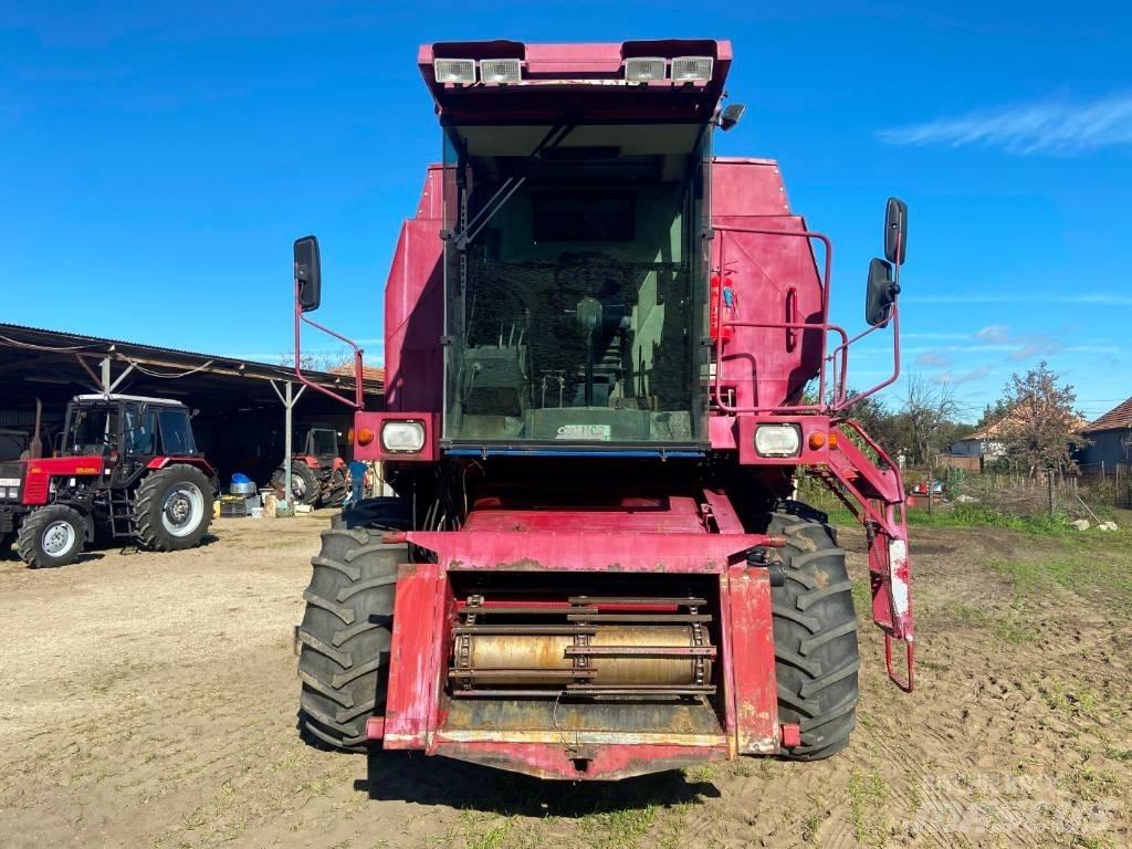Case IH 521 Kombajny zbożowe