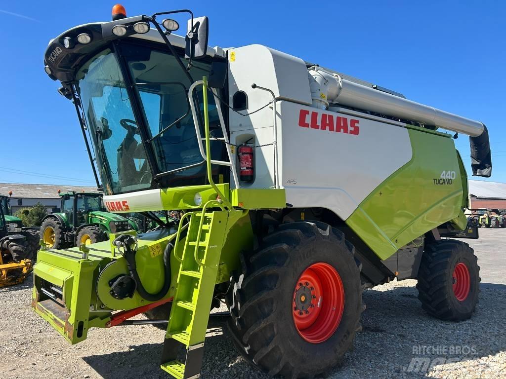 CLAAS Tucano 440 Kombajny zbożowe