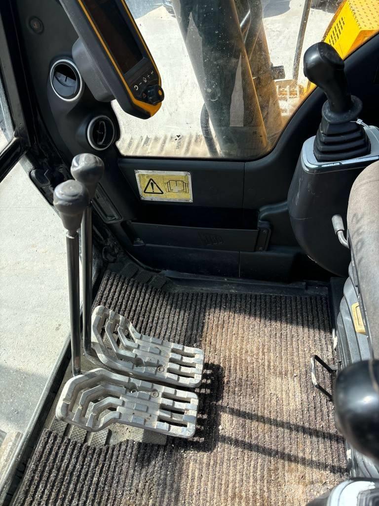JCB JS 160 LC Koparki gąsienicowe